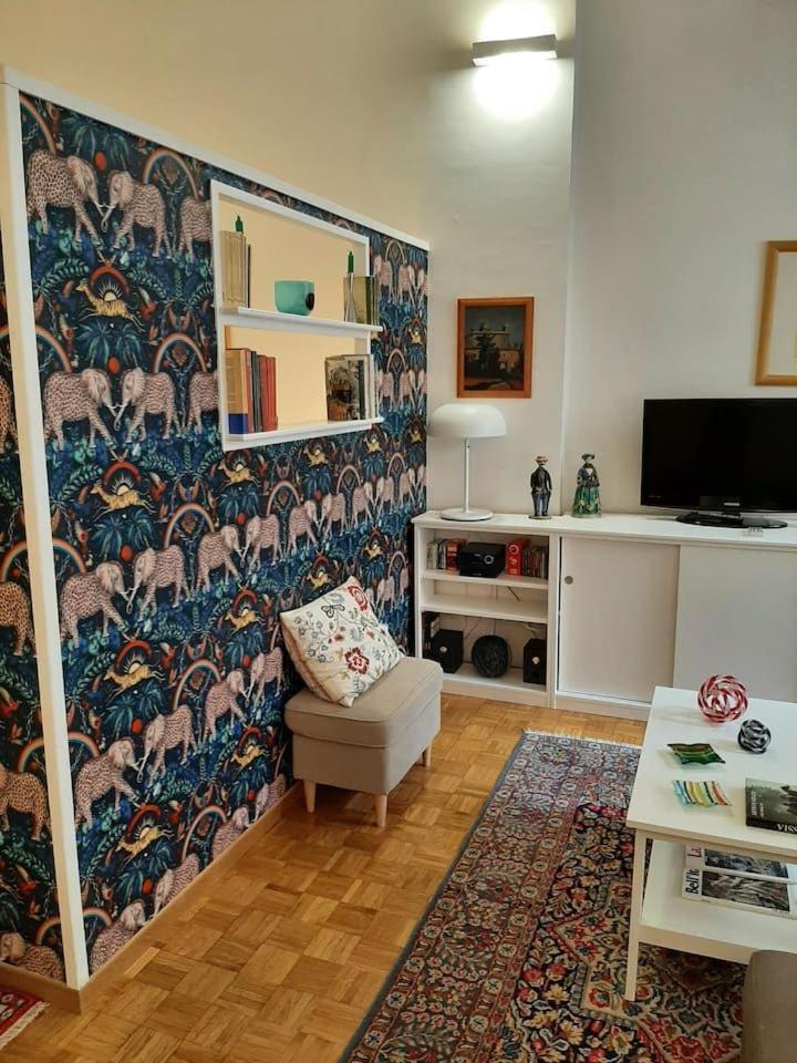 Charming Loft In Piazza Di Spagna Apartment โรม ภายนอก รูปภาพ